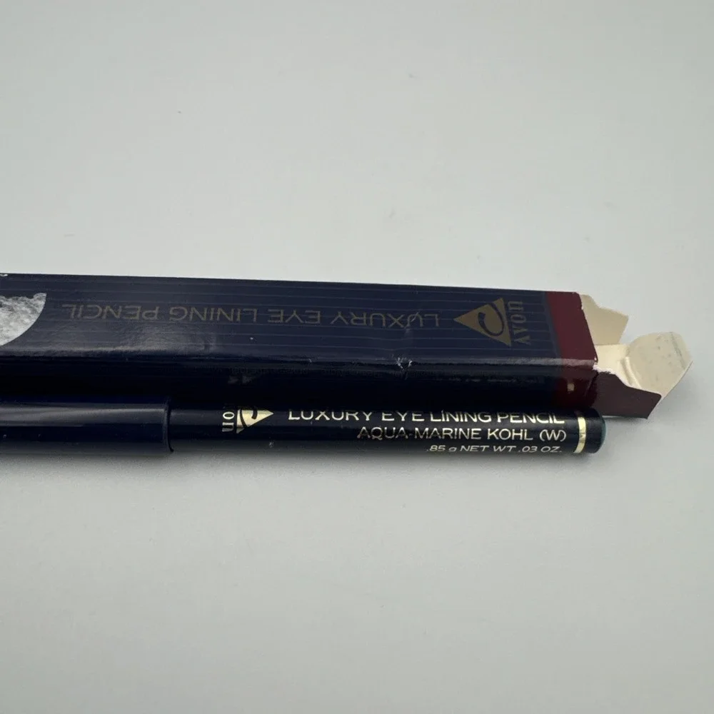 AVON Luxury Eye Lining Pencil ‎ Aquamarine Kohl Aqua Marina